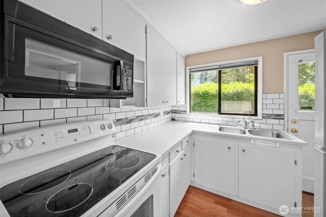 15205 Grant Avenue SW, Lakewood, WA 98498