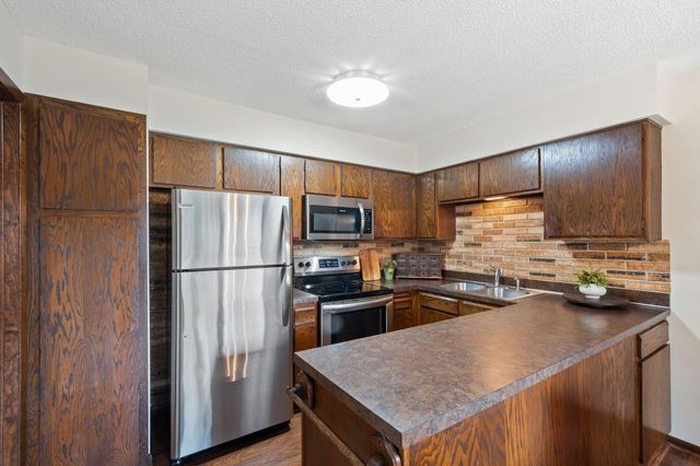 13569 Everton Avenue, Apple Valley, MN 55124