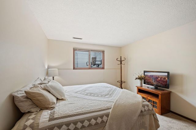 13569 Everton Avenue, Apple Valley, MN 55124