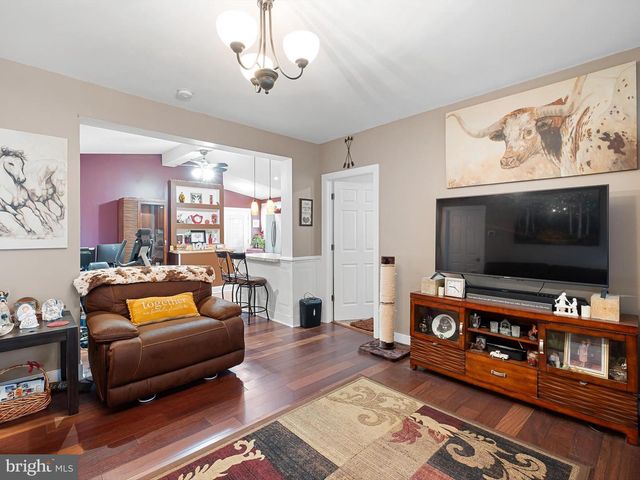 1619 HEWES AVE, Marcus Hook, PA 19061