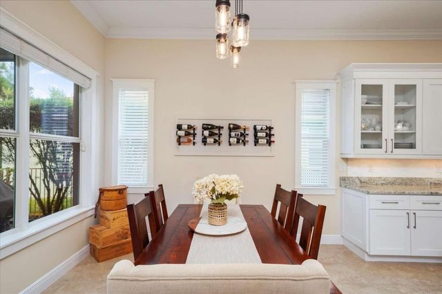 235 11th Square, Vero Beach, FL 32962