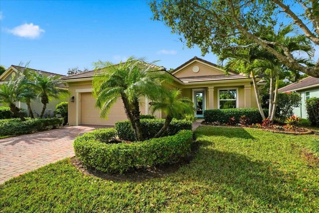 235 11th Square, Vero Beach, FL 32962