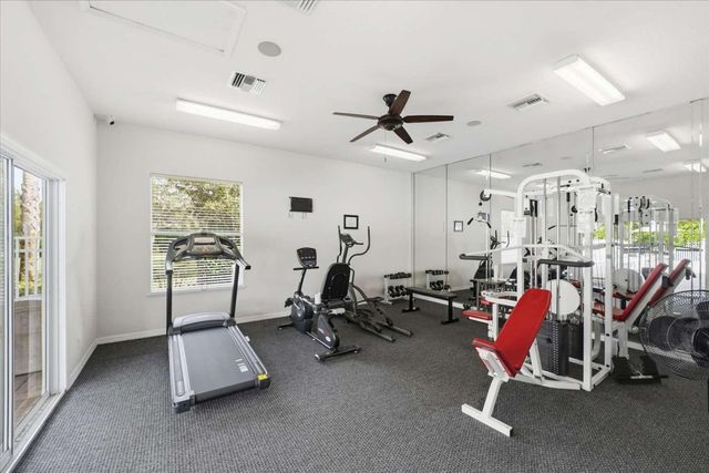 235 11th Square, Vero Beach, FL 32962