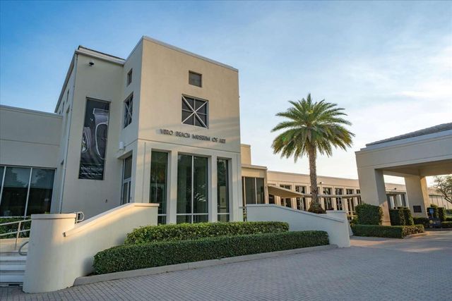 235 11th Square, Vero Beach, FL 32962