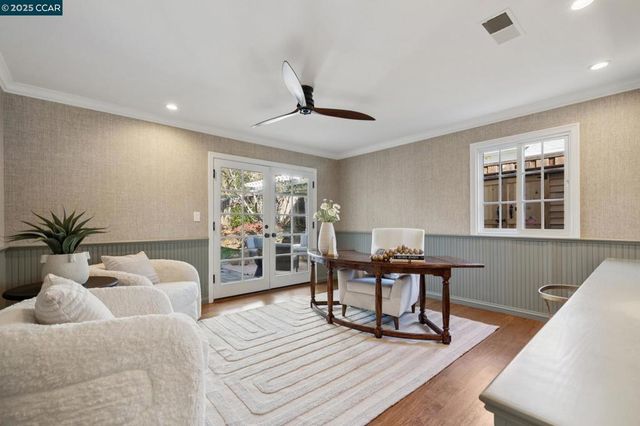 104 Van Ripper Ln, Orinda, CA 94563