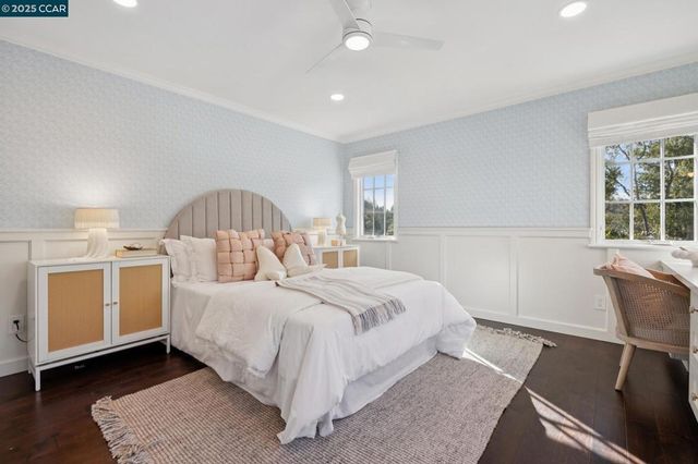 104 Van Ripper Ln, Orinda, CA 94563