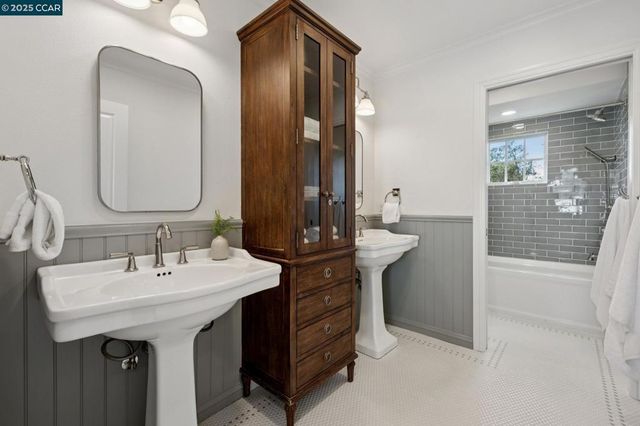 104 Van Ripper Ln, Orinda, CA 94563