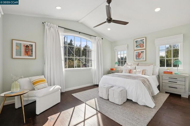 104 Van Ripper Ln, Orinda, CA 94563