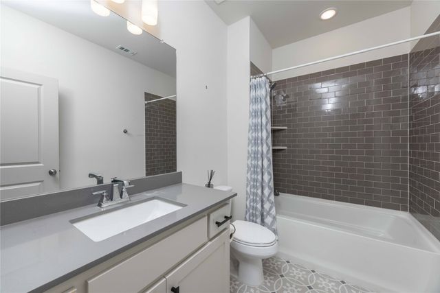 208 Spring Hill Road, Flower Mound, TX 75028