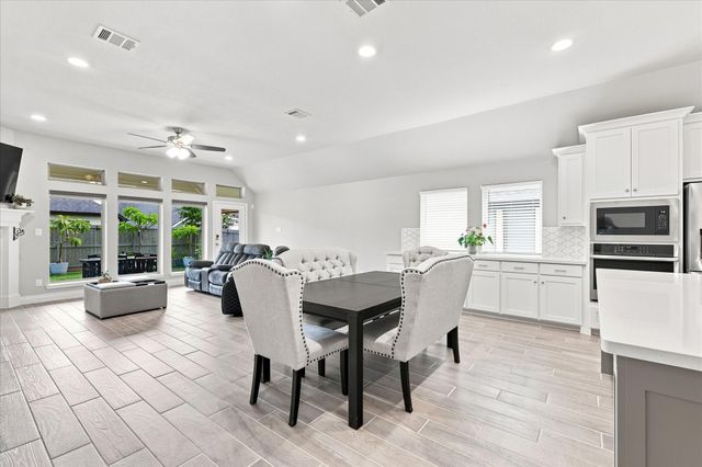 2449 Lazy Dog Lane, Northlake, TX 76247
