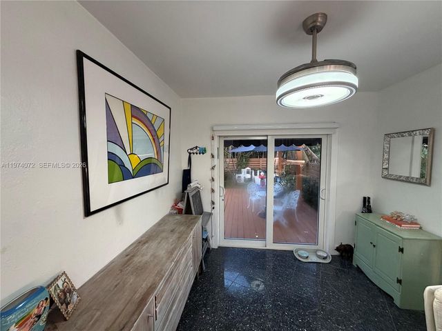 9048 Carlyle Ave, Surfside, FL 33154