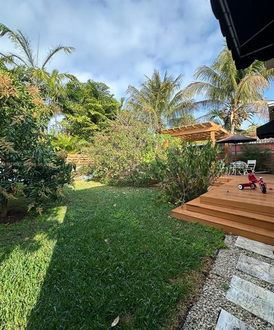 9048 Carlyle Ave, Surfside, FL 33154