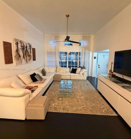 9048 Carlyle Ave, Surfside, FL 33154