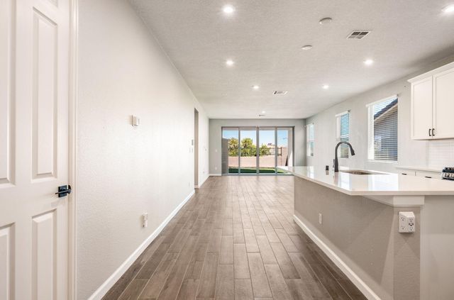 3305 Wolf Tail Loop NE, Rio Rancho, NM 87144