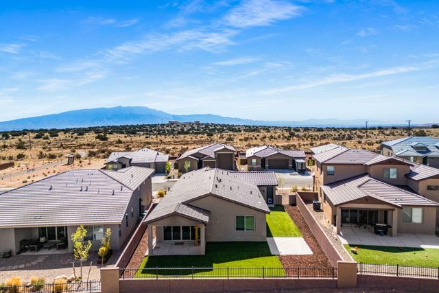 3305 Wolf Tail Loop NE, Rio Rancho, NM 87144