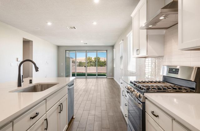 3305 Wolf Tail Loop NE, Rio Rancho, NM 87144