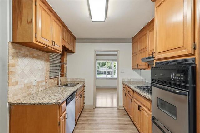 537 Kelly Drive, Marietta, GA 30066