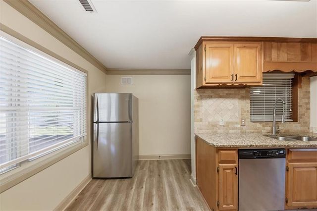 537 Kelly Drive, Marietta, GA 30066