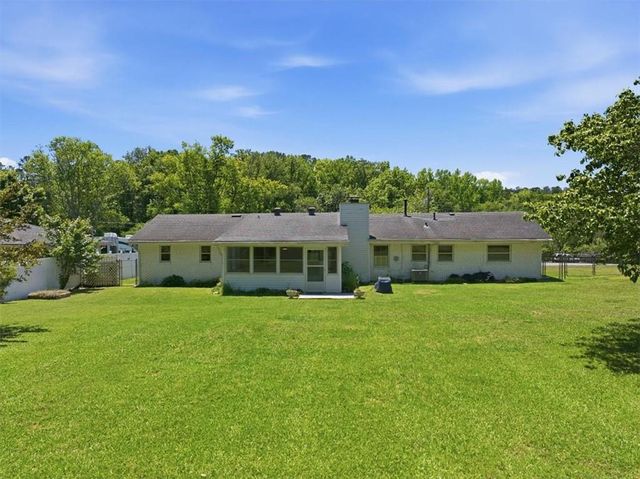 537 Kelly Drive, Marietta, GA 30066