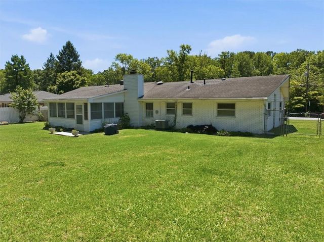537 Kelly Drive, Marietta, GA 30066