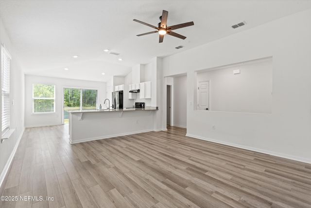 1986 CARTER LANDING Boulevard, Jacksonville, FL 32221