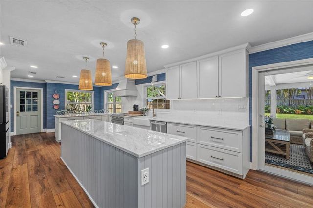 3501 RIVERVIEW BOULEVARD, Bradenton, FL 34205