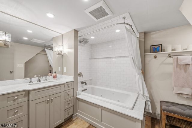 102 Sherwood St, Clifton City, NJ 07013