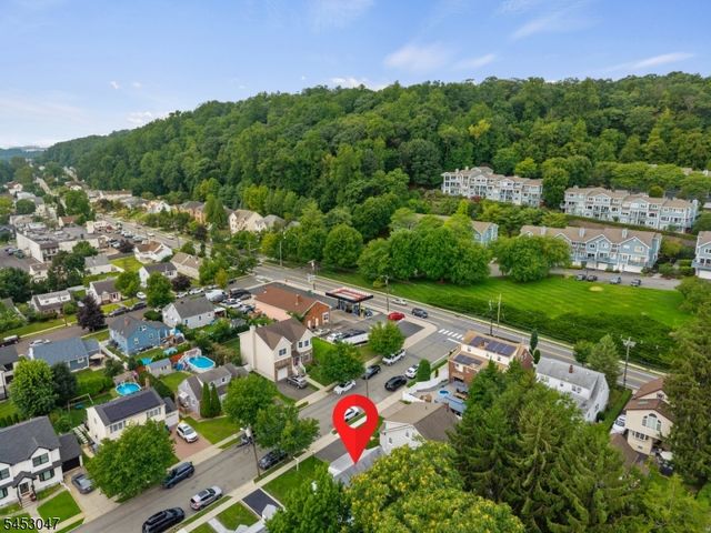 102 Sherwood St, Clifton City, NJ 07013