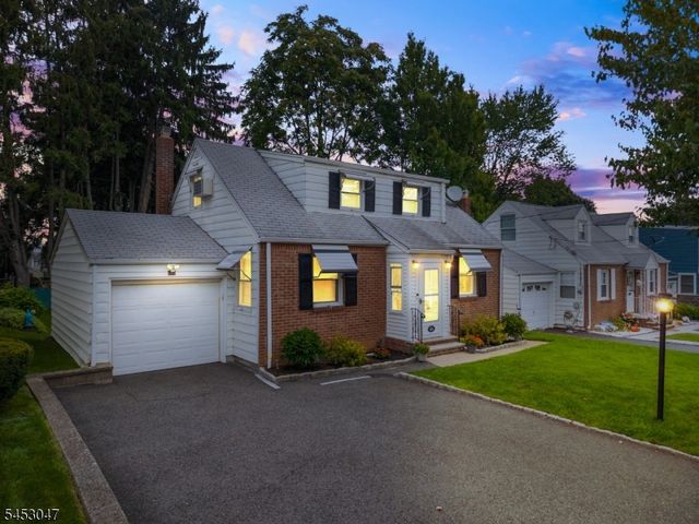 102 Sherwood St, Clifton City, NJ 07013