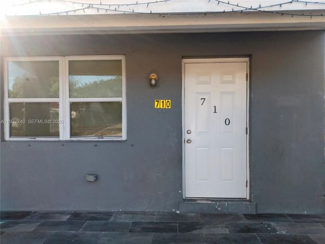 710 52nd St, West Palm Beach, FL 33407