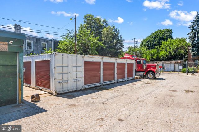 901 E 10TH ST, Chester, PA 19013
