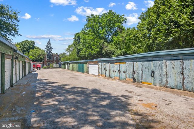 901 E 10TH ST, Chester, PA 19013