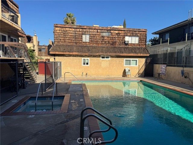 15516 Nordhoff Street 209, North Hills (los Angeles), CA 91343