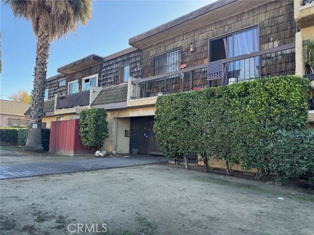 15516 Nordhoff Street 209, North Hills (los Angeles), CA 91343