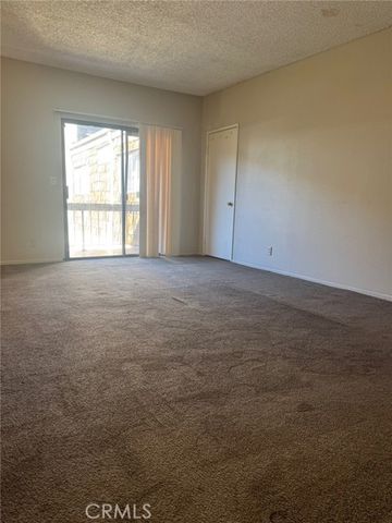 15516 Nordhoff Street 209, North Hills (los Angeles), CA 91343