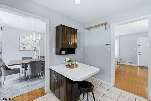 31 Randolph Pl, West Orange Twp., NJ 07052