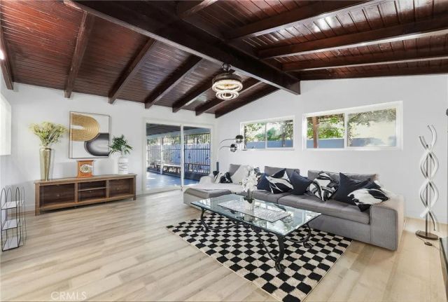 405 S Clara, Santa Ana, CA 92703