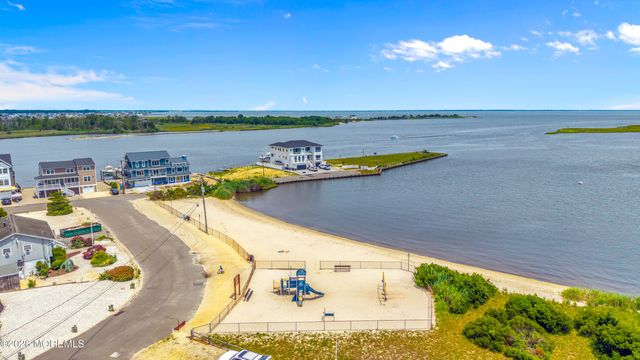 964 Seagull Drive, Lanoka Harbor, NJ 08734