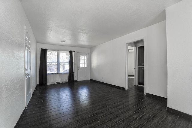 2553 SW Murray Drive, Oklahoma City, OK 73119