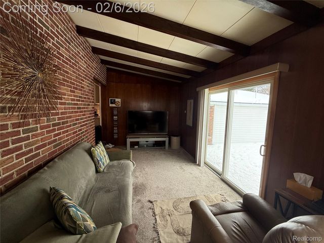 21906 Sunnyside Street, St. Clair Shores, MI 48080