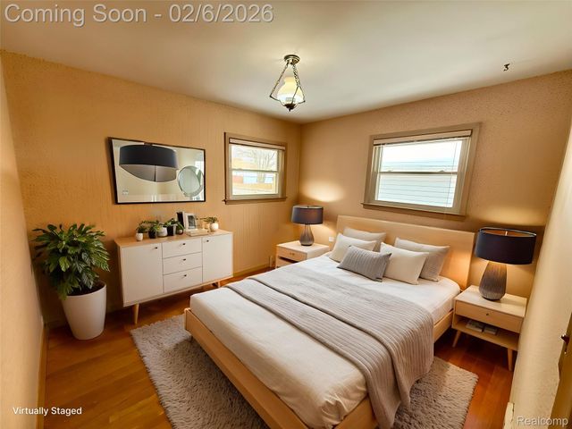 21906 Sunnyside Street, St. Clair Shores, MI 48080