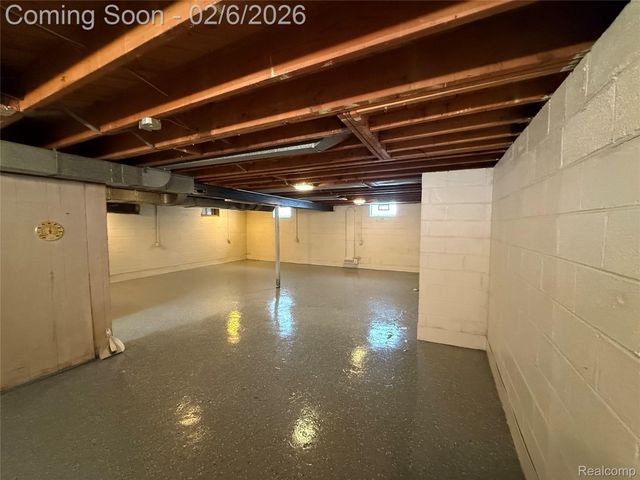 21906 Sunnyside Street, St. Clair Shores, MI 48080