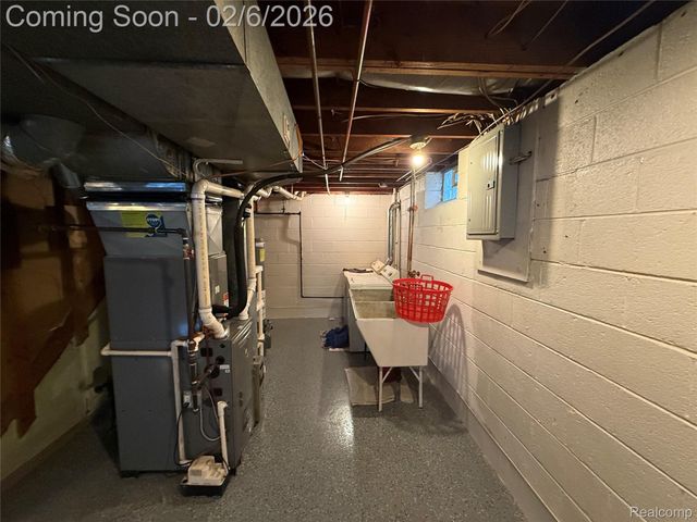 21906 Sunnyside Street, St. Clair Shores, MI 48080