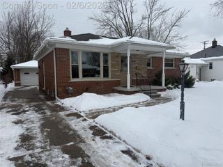 21906 Sunnyside Street, St. Clair Shores, MI 48080