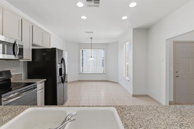 4318 Highbridge Ln, Stockton, CA 95206