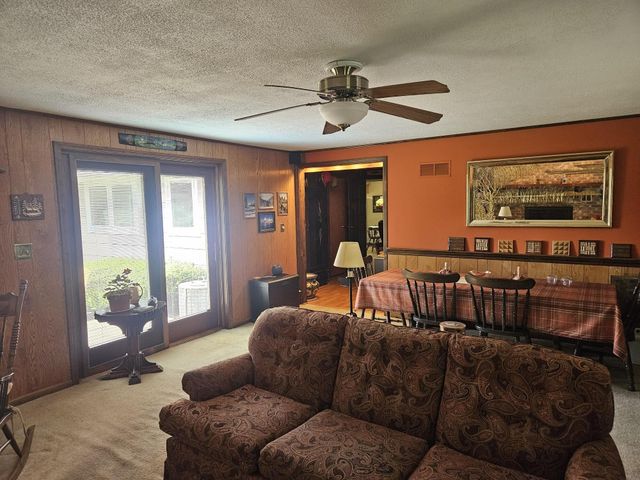 111 David Court, La Porte, IN 46350
