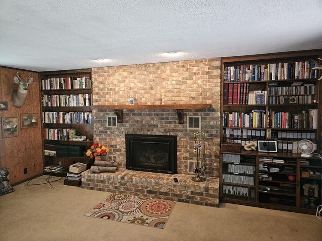 111 David Court, La Porte, IN 46350
