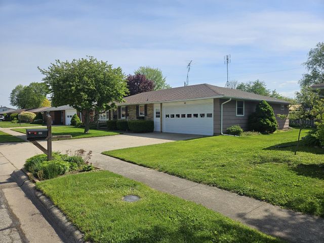 111 David Court, La Porte, IN 46350