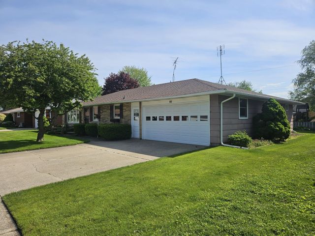 111 David Court, La Porte, IN 46350