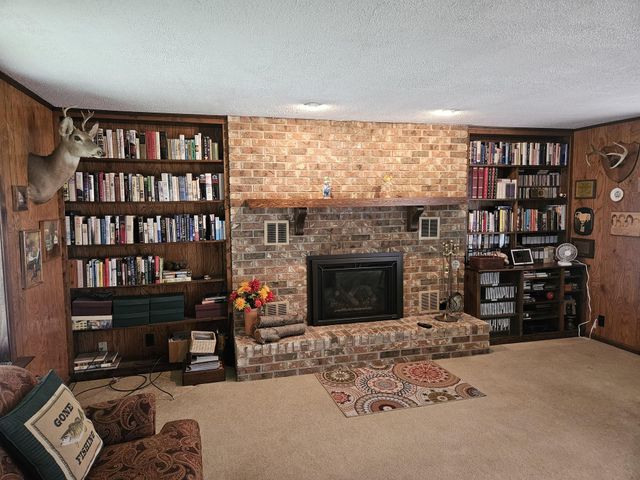111 David Court, La Porte, IN 46350